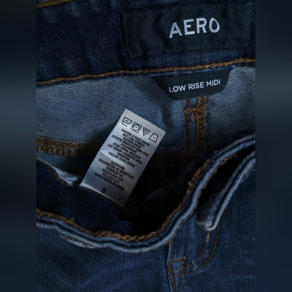AERO Dark Denim Low Rise Midi Rolled Shorts Size 6 - Picture 7 of 7